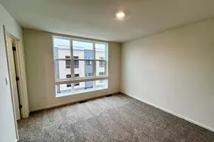 380 Summit Cir, Lombard, IL 60148 - Photo 9