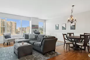 77 S Evergreen Ave, Arlington Heights, IL 60005 - Photo 5