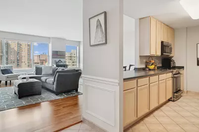 77 S Evergreen Avenue #606, Arlington Heights, IL 60005 - Photo 3