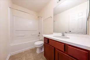 233 Jackson St, Gilberts, IL 60136 - Photo 17