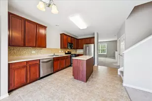 233 Jackson St, Gilberts, IL 60136 - Photo 11