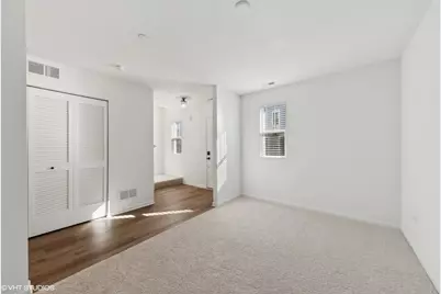 1033 Wren Road, Des Plaines, IL 60018 - Photo 17