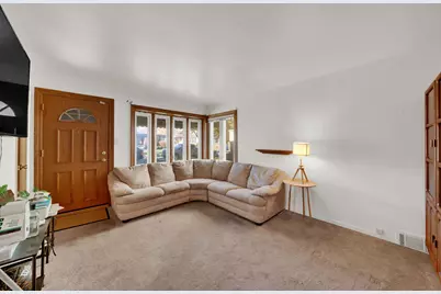 5611 S Monitor Avenue, Chicago, IL 60638 - Photo 3