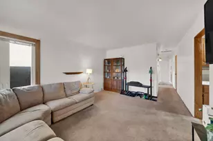 5611 S Monitor Ave, Chicago, IL 60638 - Photo 5
