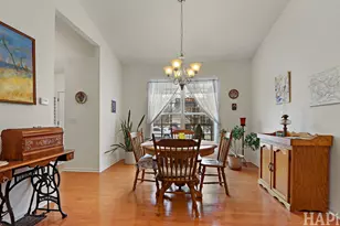 524 Parkview Cir, Fox Lake, IL 60020 - Photo 11