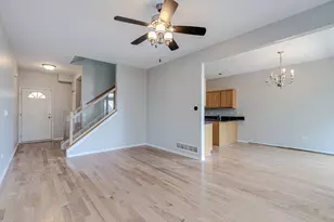 [Address not provided], Naperville, IL 60563 - Photo 9