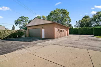 10510 W Fullerton Avenue, Melrose Park, IL 60164 - Photo 23
