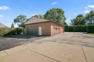 10510 W Fullerton Ave, Melrose Park, IL 60164 - Photo 23