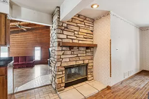 10N800 Muirhead Rd, Elgin, IL 60124 - Photo 9