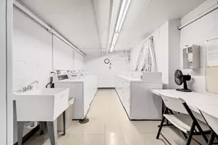 2000 St Regis Dr, Lombard, IL 60148 - Photo 21