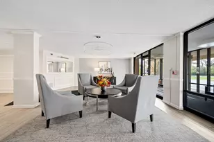 2000 St Regis Dr, Lombard, IL 60148 - Photo 5