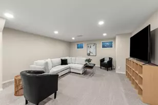 6441 Bobby Jones Ln, Woodridge, IL 60517 - Photo 29