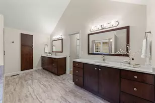 6441 Bobby Jones Ln, Woodridge, IL 60517 - Photo 23