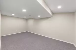 6441 Bobby Jones Ln, Woodridge, IL 60517 - Photo 31