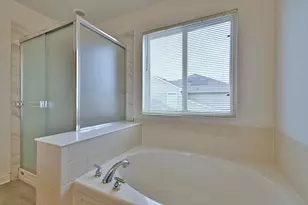 233 Pawtucket Ave, Elgin, IL 60124 - Photo 31