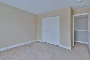 233 Pawtucket Ave, Elgin, IL 60124 - Photo 33