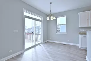 233 Pawtucket Ave, Elgin, IL 60124 - Photo 17