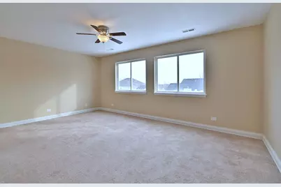 233 Pawtucket Avenue, Elgin, IL 60124 - Photo 25