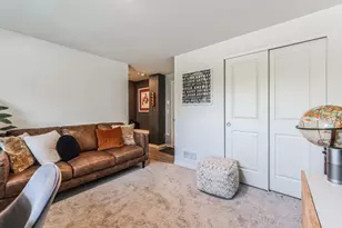 605 Brook Ct, Oswego, IL 60543 - Photo 23