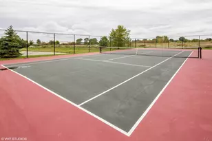 605 Brook Ct, Oswego, IL 60543 - Photo 35