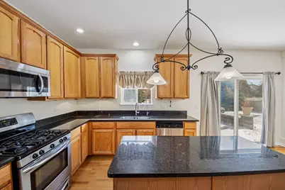 2208 Grand Pointe Trail, Aurora, IL 60503 - Photo 13