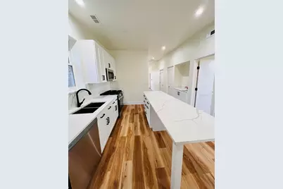 1906 W 34th Place #1, Chicago, IL 60608 - Photo 5