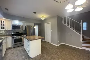 1009 61st St, La Grange Highlands, IL 60525 - Photo 9