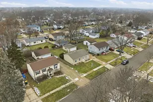 210 Willow Rd, Streamwood, IL 60107 - Photo 23