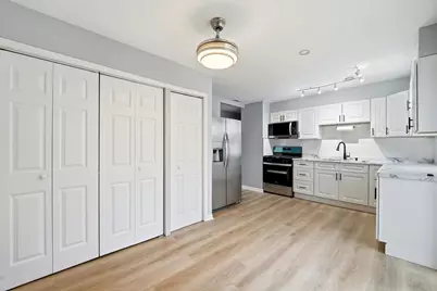 210 Willow Road, Streamwood, IL 60107 - Photo 15