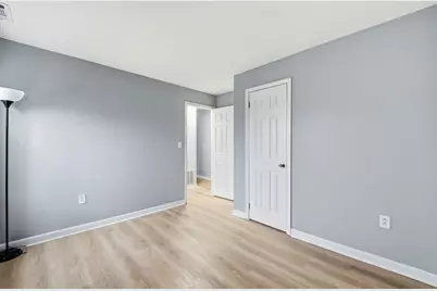 210 Willow Road, Streamwood, IL 60107 - Photo 11