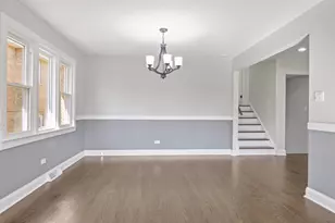 5748 W 89th Pl, Oak Lawn, IL 60453 - Photo 7