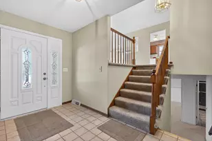 308 Rustic Ln, Algonquin, IL 60102 - Photo 5