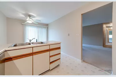 1228 Bradwell Lane #A, Mundelein, IL 60060 - Photo 17