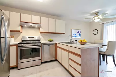 1228 Bradwell Lane #A, Mundelein, IL 60060 - Photo 5