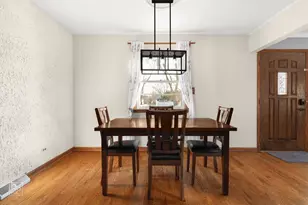 138 N Elmwood Ave, Wood Dale, IL 60191 - Photo 9