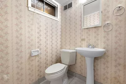 138 N Elmwood Avenue, Wood Dale, IL 60191 - Photo 23