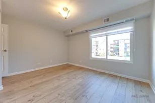 1103 S Hunt Club Dr, Mount Prospect, IL 60056 - Photo 23