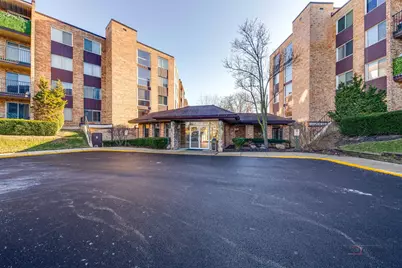 1103 S Hunt Club Drive #223, Mount Prospect, IL 60056 - Photo 3