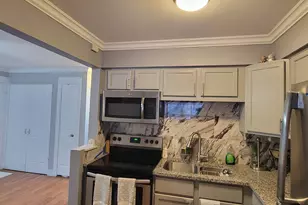 7550 W 111th St, Worth, IL 60482 - Photo 11