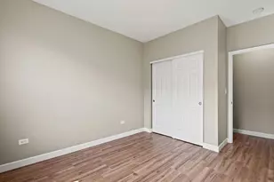 2568 Golf Ridge Cir, Naperville, IL 60563 - Photo 13