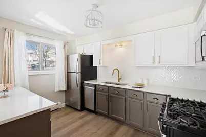 501 Carlysle Drive #7, Clarendon Hills, IL 60514 - Photo 9