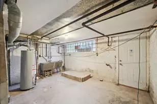 72 E 37th St, Chicago, IL 60653 - Photo 9