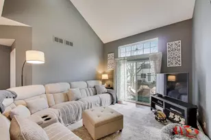 2487 Stonegate Rd, Algonquin, IL 60102 - Photo 7