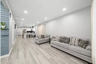 1274 W 73rd Place, Chicago, IL 60636 - Photo 7