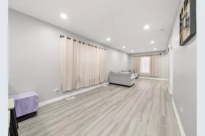 1274 W 73rd Place, Chicago, IL 60636 - Photo 11