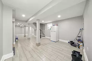 1274 W 73rd Pl, Chicago, IL 60636 - Photo 27