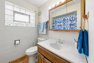 [Address not provided], Burbank, IL 60459 - Photo 11