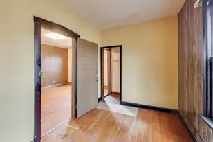 4913 S Rockwell St, Chicago, IL 60632 - Photo 7