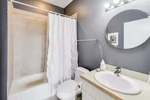 653 N Kingsbury St, Chicago, IL 60654 - Photo 21