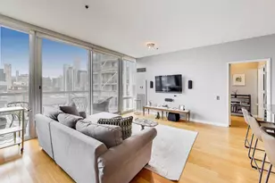 653 N Kingsbury St, Chicago, IL 60654 - Photo 7